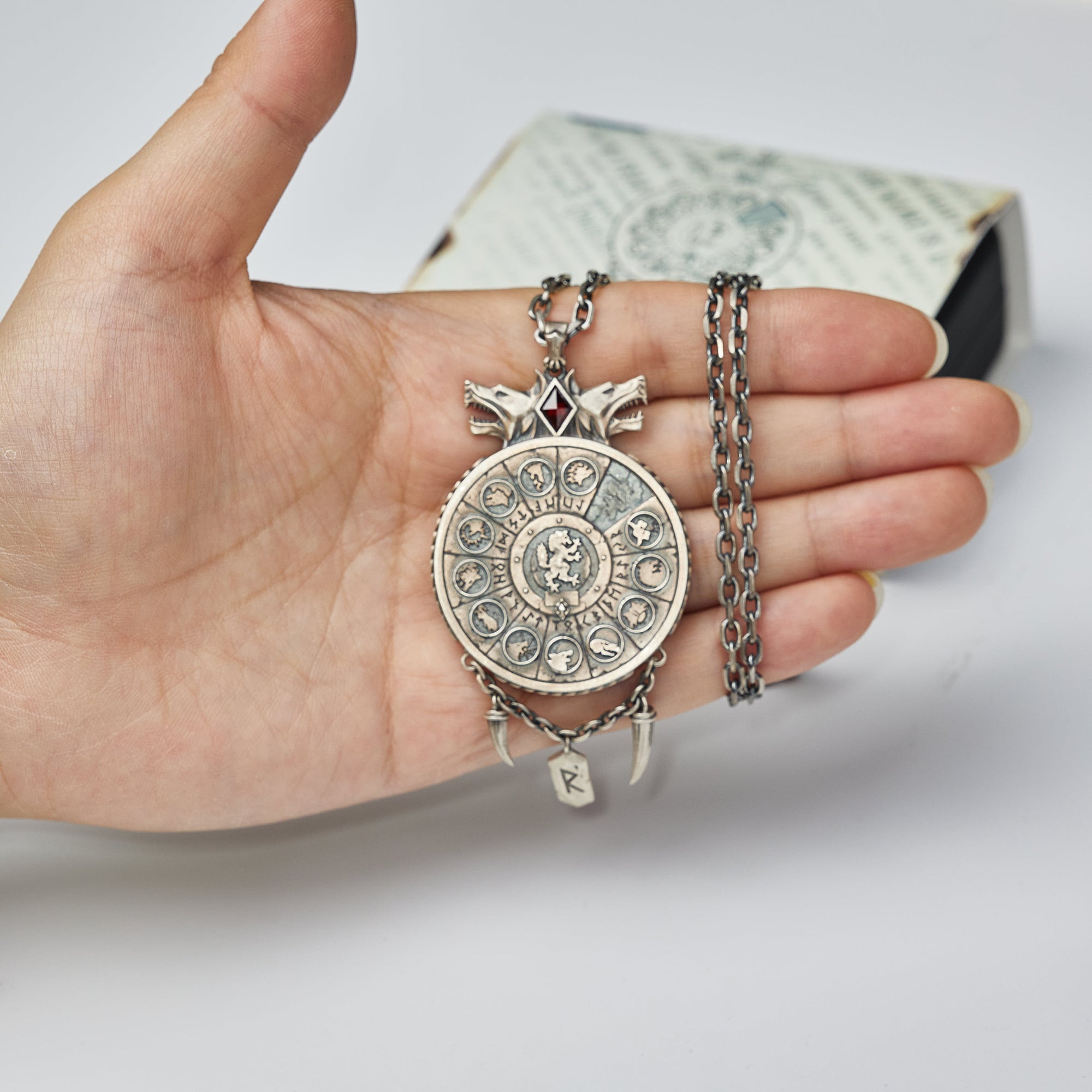 Warhammer 40K Vlka Fenryka Grand Annulus Pendant Silver Space Wolf  by Starforged
